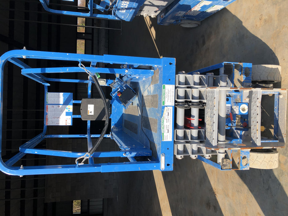 2019 Genie GS-1930 Fixed Rails with Chain Entry