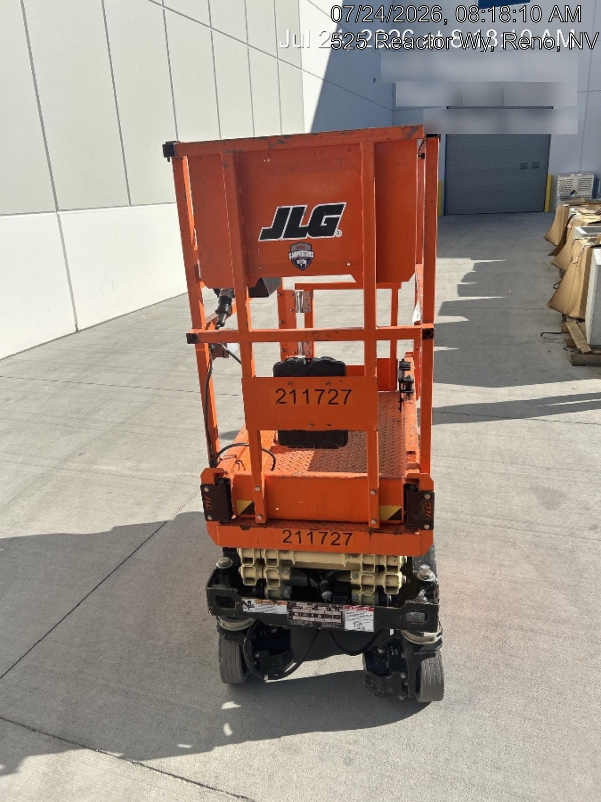 2022 JLG ES1330L