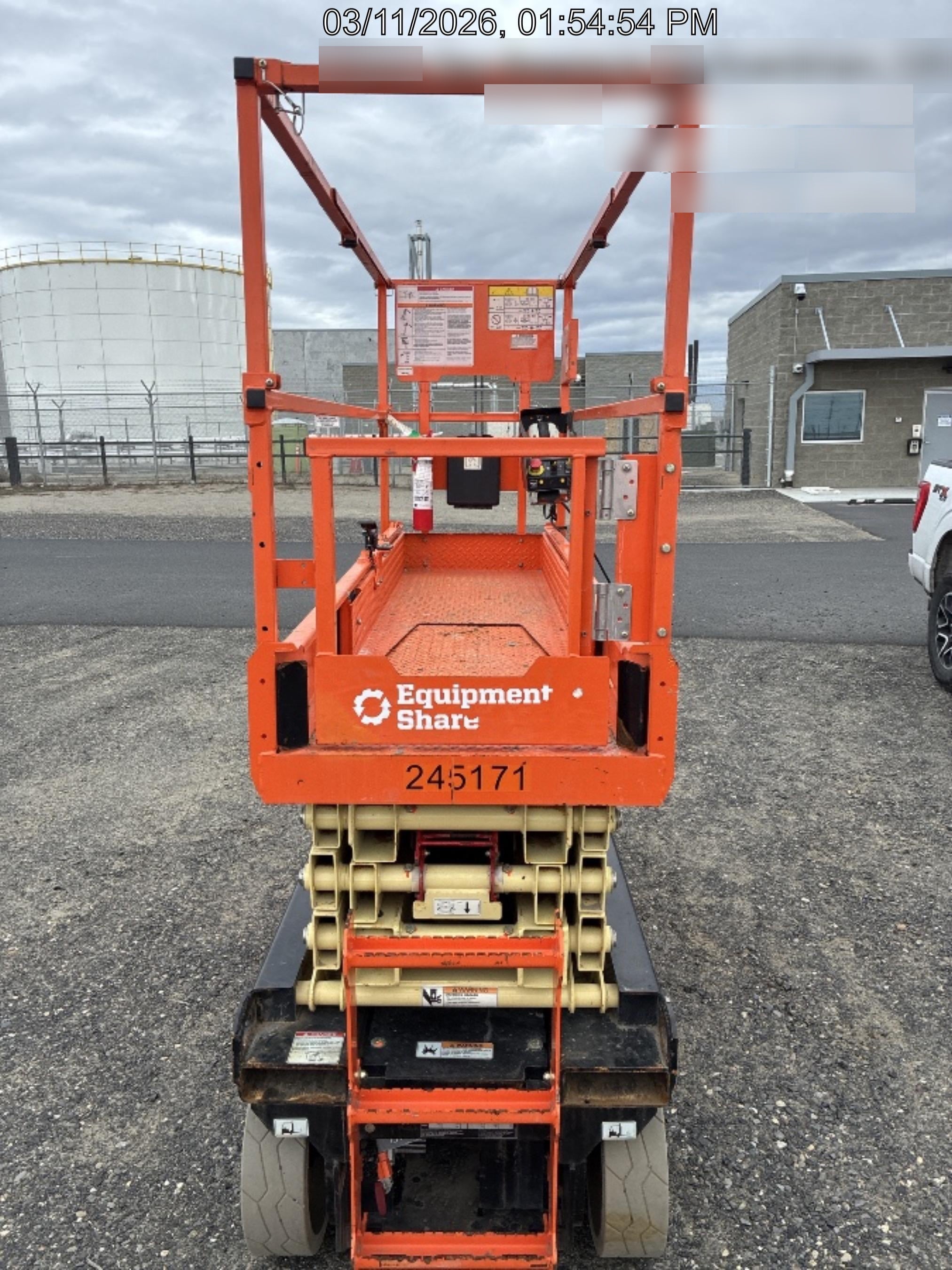 2022 JLG ES2632