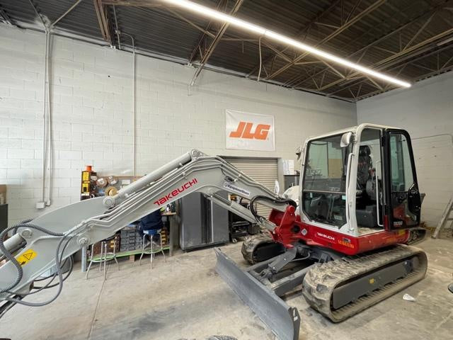 2021 TAKEUCHI TB260
