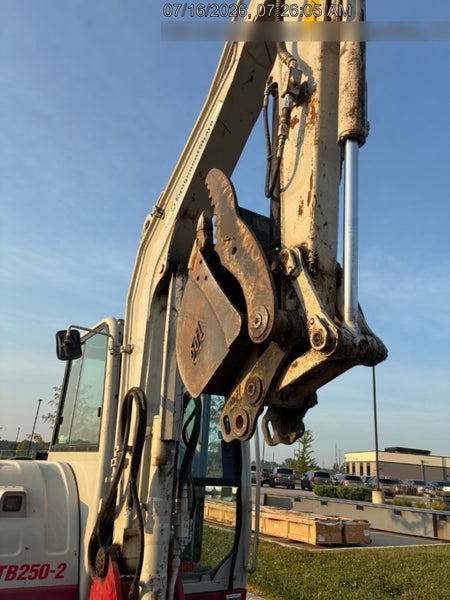 2022 TAKEUCHI TB250-2CR