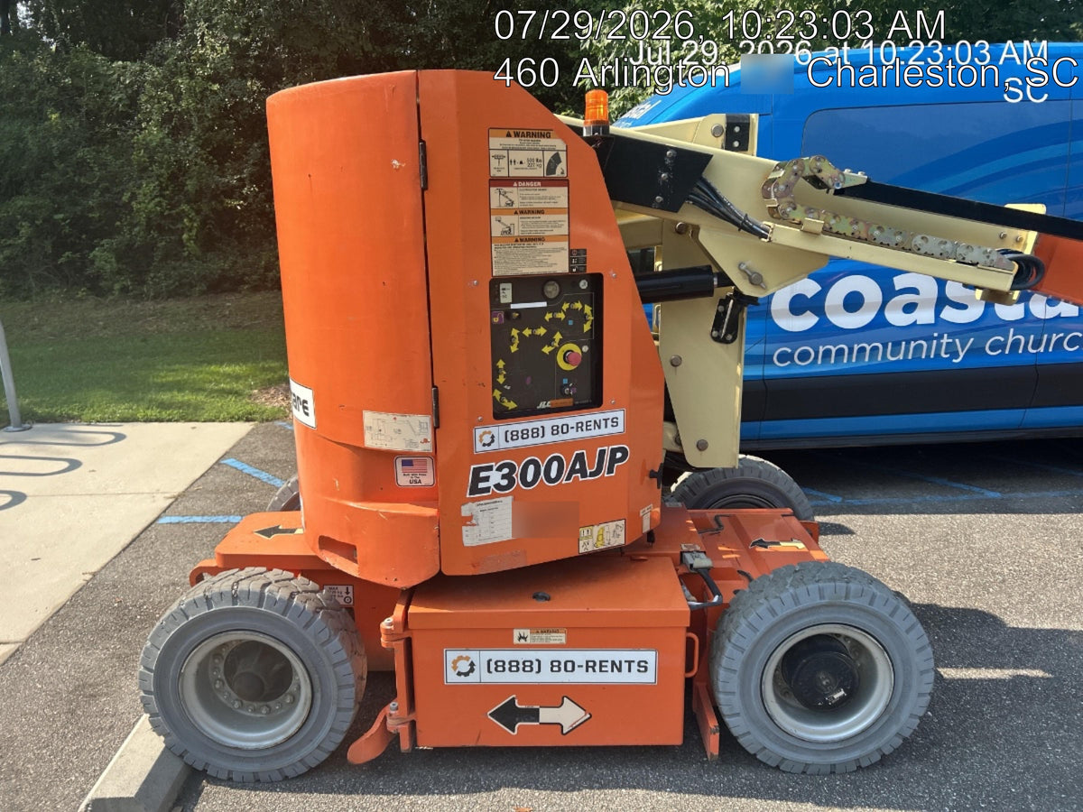 2019 JLG E300AJP
