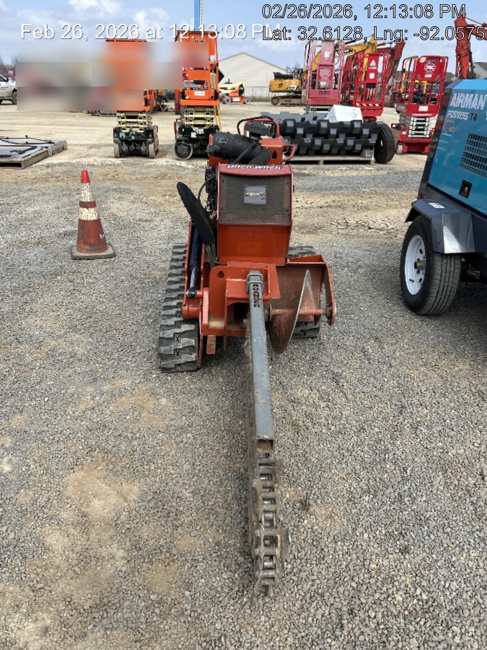 2020 DITCH WITCH C24XA