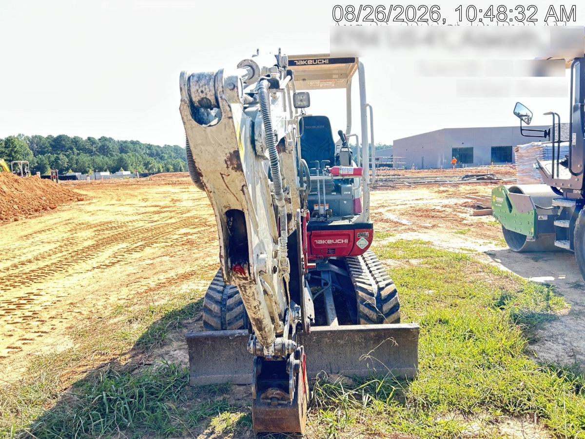 2021 TAKEUCHI TB235-2R