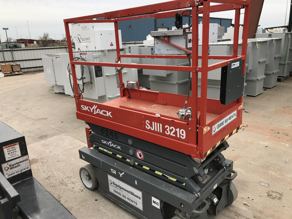 2017 Skyjack SJIII-3219 Skyjack SJ3219, Trojan Battery Set, Extended Warranty 5yr/5k hr