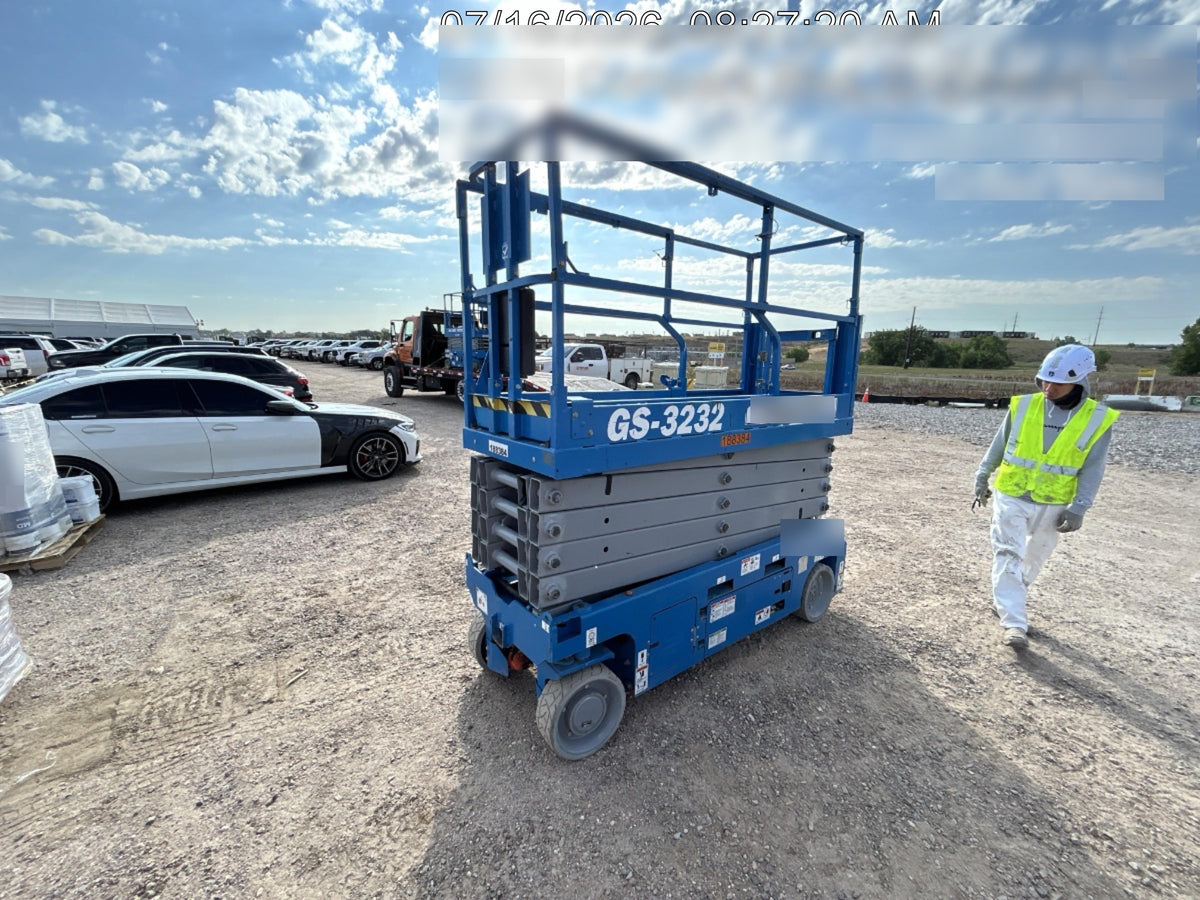 2021 GENIE GS-3232