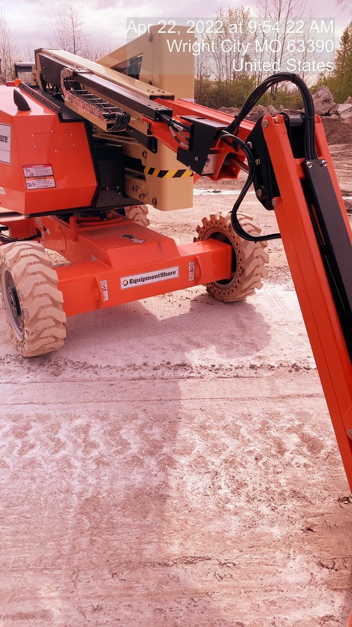 2022 JLG 340AJ