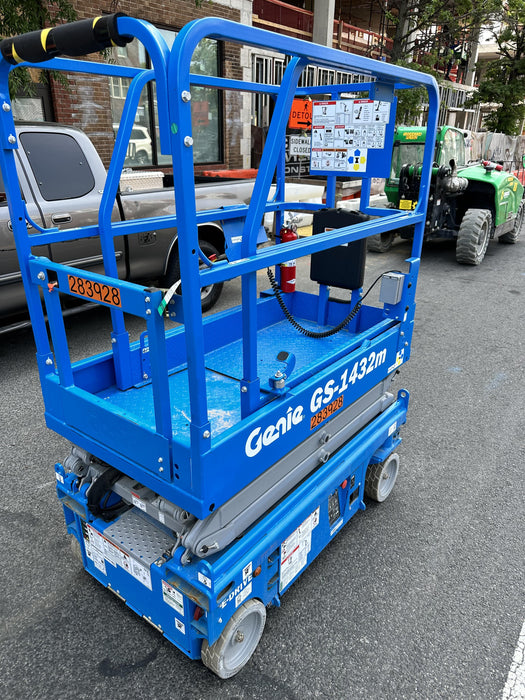 2022 GENIE GS-1432
