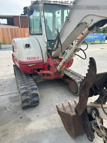 2020 Takeuchi TB250-2C Cab/Heat/Air, Rubber Tracks, Manual TAG QC