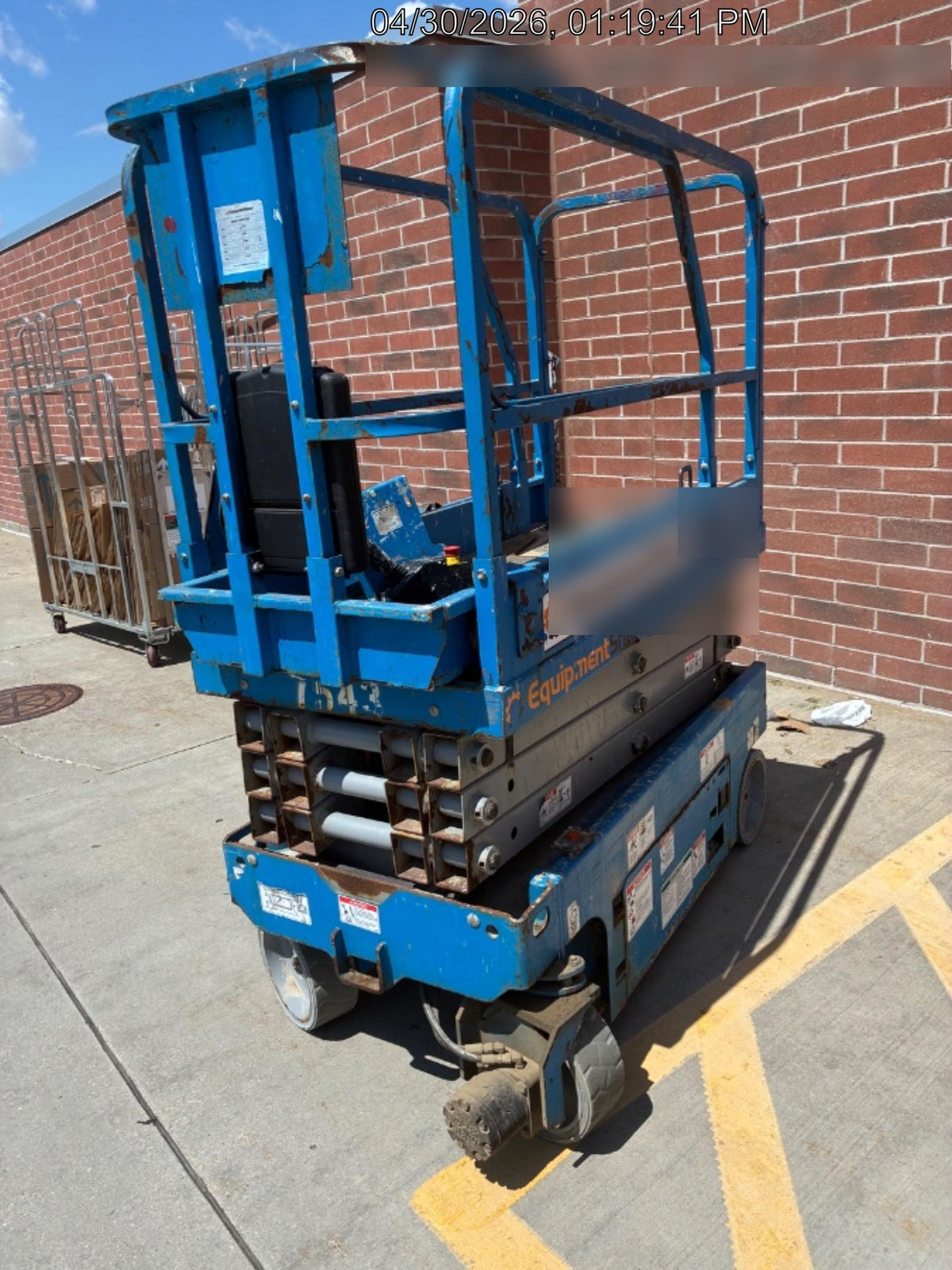 2017 Genie GS-1930 Genie GS-1930 Lift w/Fixed Rail and Chain Entry