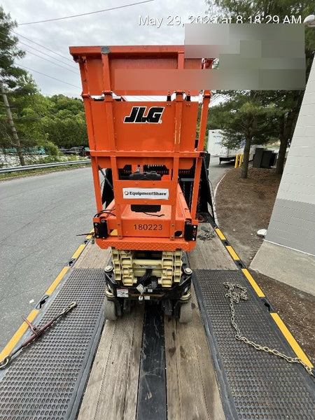 2021 JLG ES1932