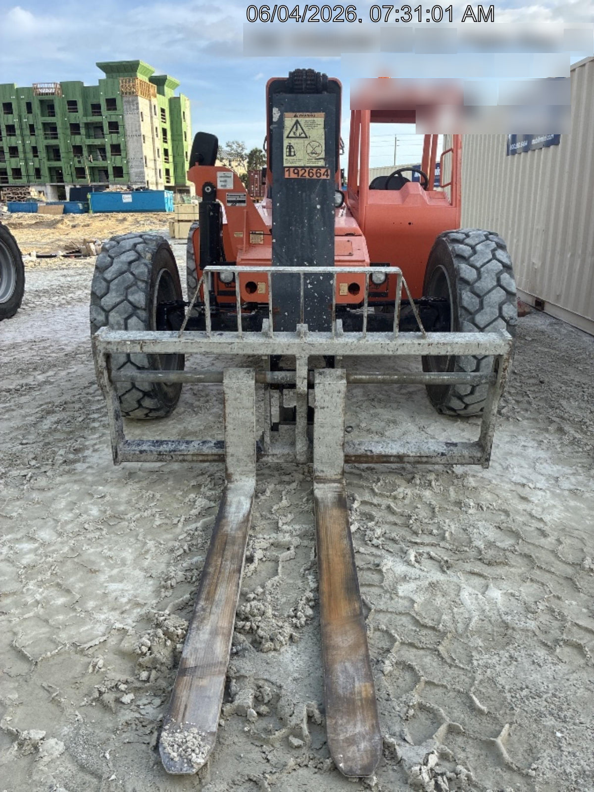 2019 SKYTRAK 8042