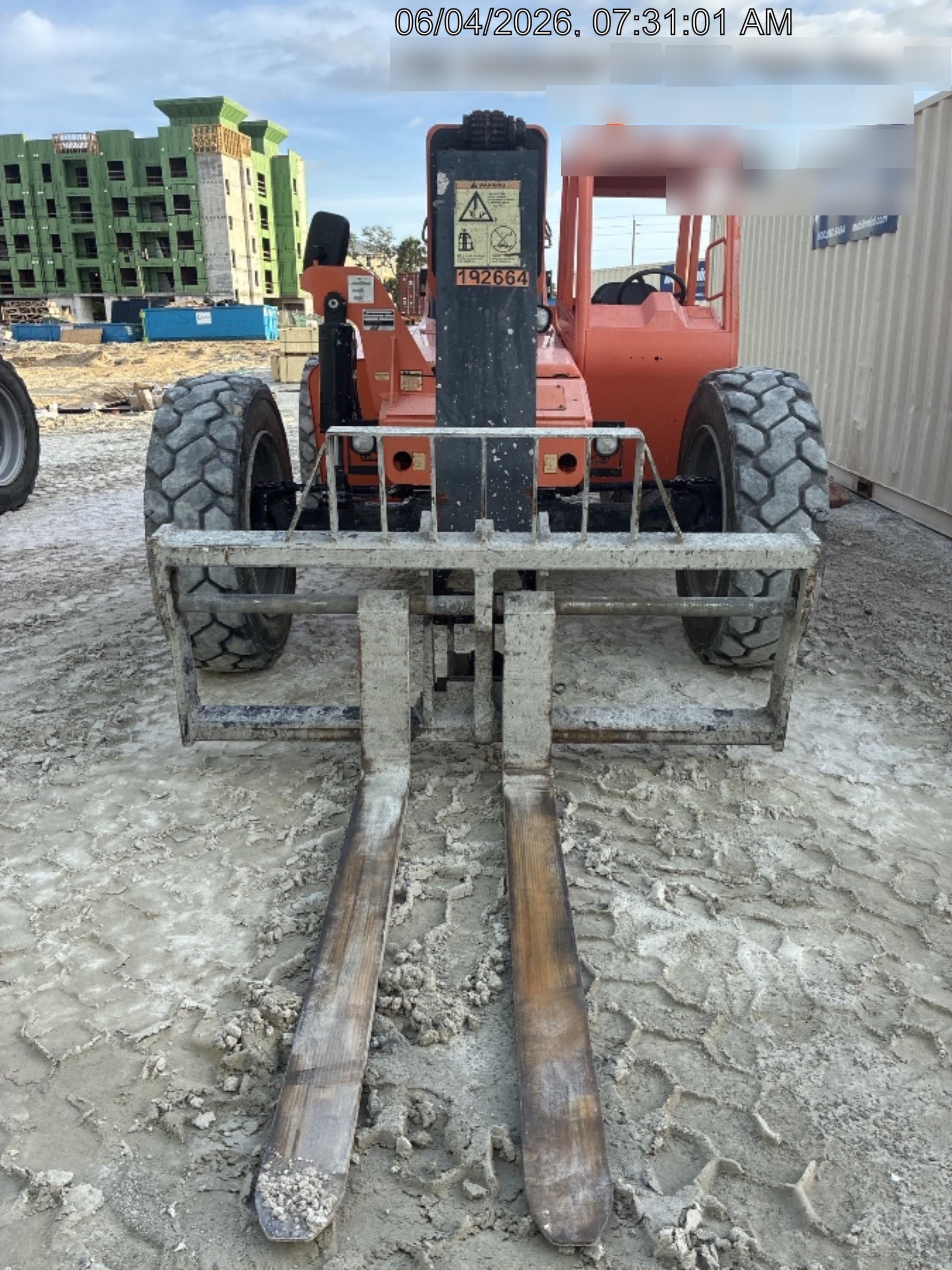 2019 SKYTRAK 8042