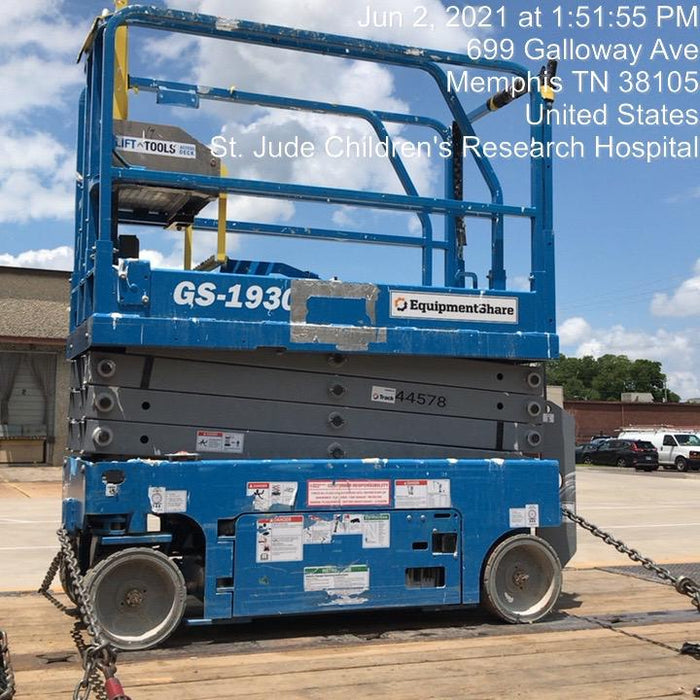 2019 Genie GS-1930 Fixed rails with chain Entry