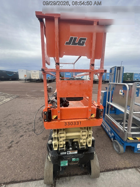 2023 JLG ES2632