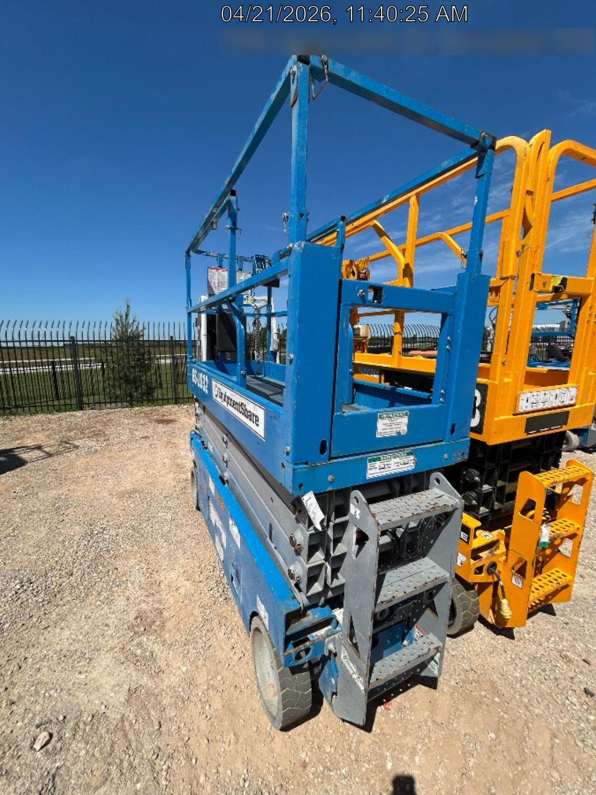 2018 Genie GS-2632 Genie GS-2632 w/Fixed Rail, Chain Entry