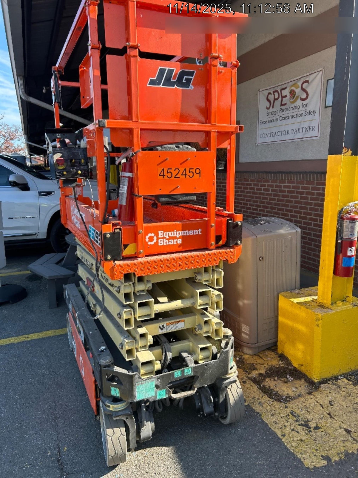2024 JLG ES1932