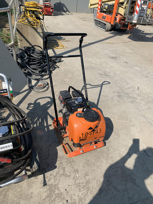 2020 Multiquip MVC82VHW Plate Honda GX160 w/water tank 18 wide