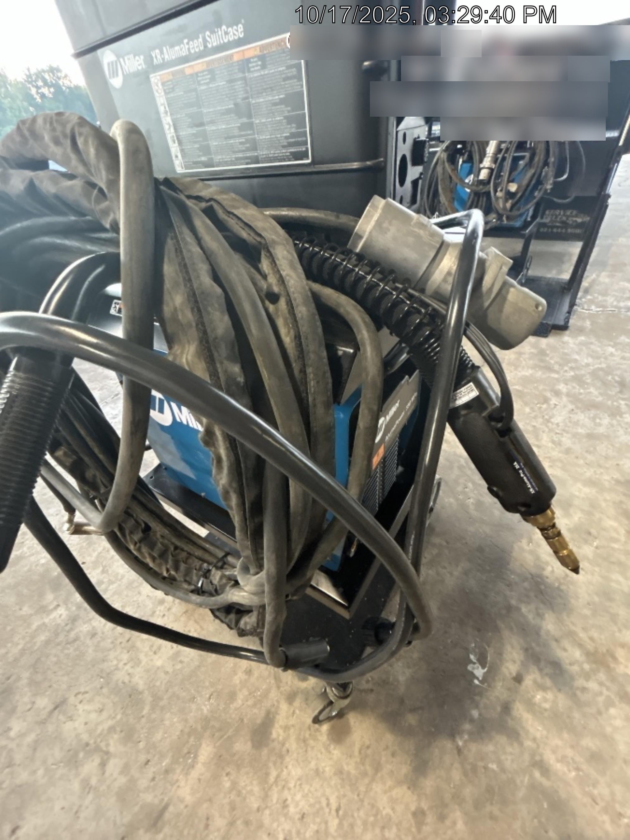 2023 MILLER ELECTRIC XR-AlumaFeed