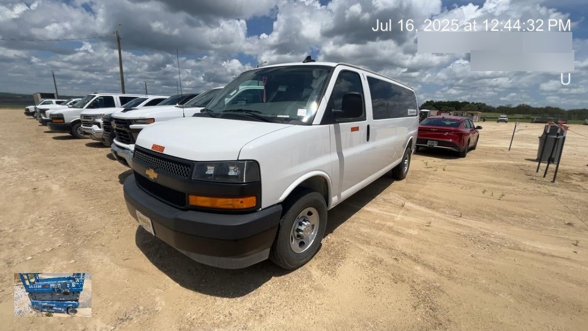 2025 CHEVROLET Express Van - Rental
