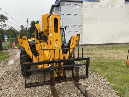 2021 JCB 510-56