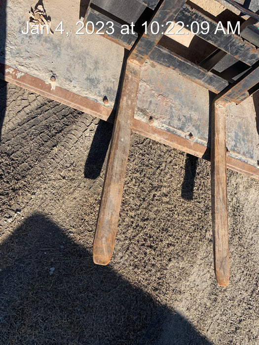 2022 ARROW MATERIAL HANDLING 60" Pallet Forks - Arrow