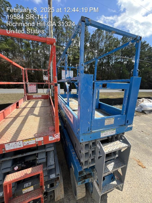 2019 Genie GS-2632 Folding rails with half height swing gate