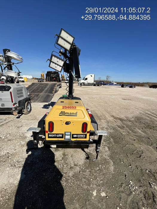 2022 Allmand NLV3GR (4) LED Light Fixture 350W, 23' Vertical Mast, 3kW Prime, Towable, ES Decals, T3