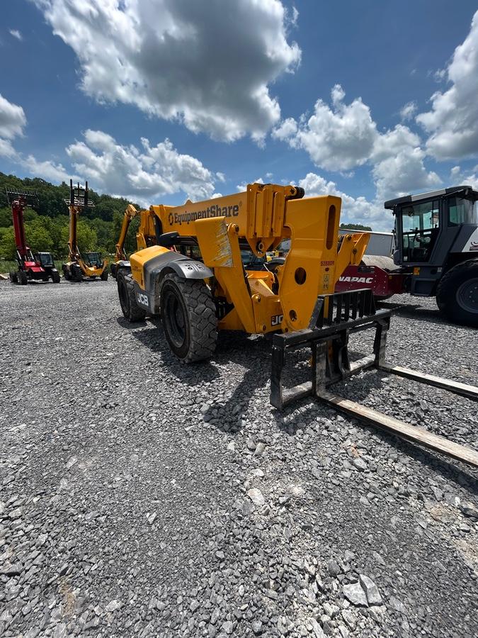 2025 JCB 512-56