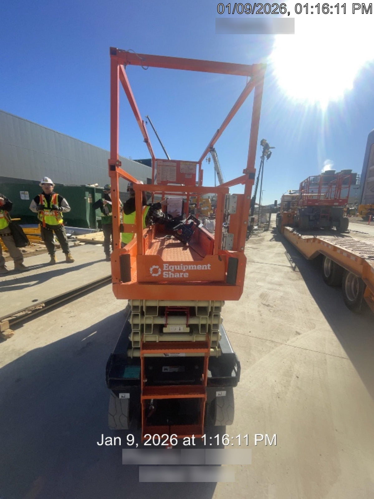 2022 JLG ES2632