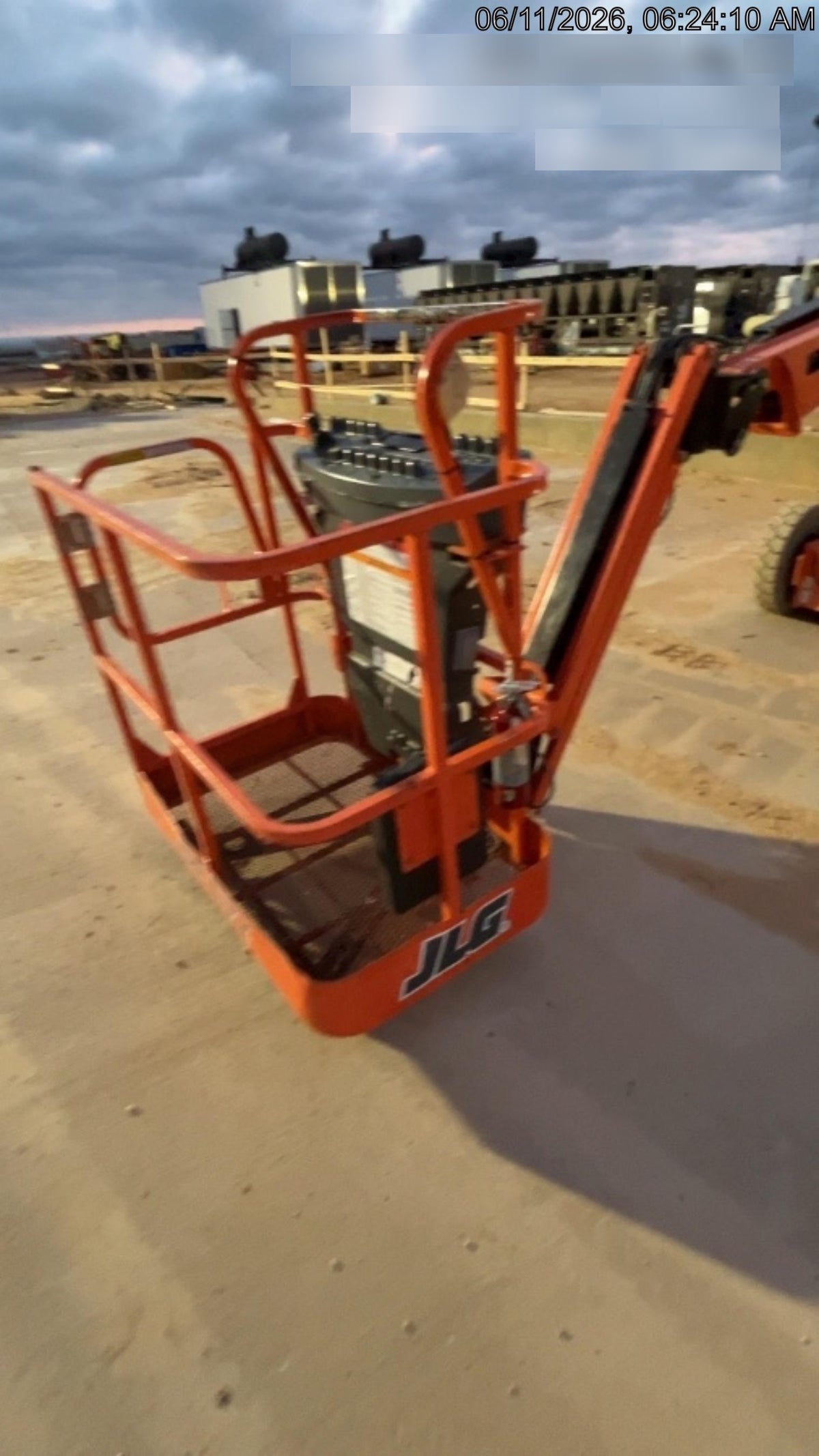 2019 JLG E300AJP