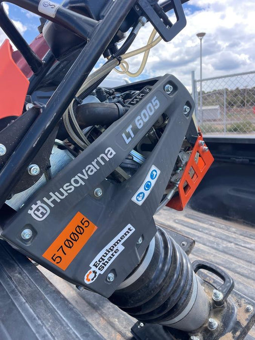 2025 HUSQVARNA LT6005