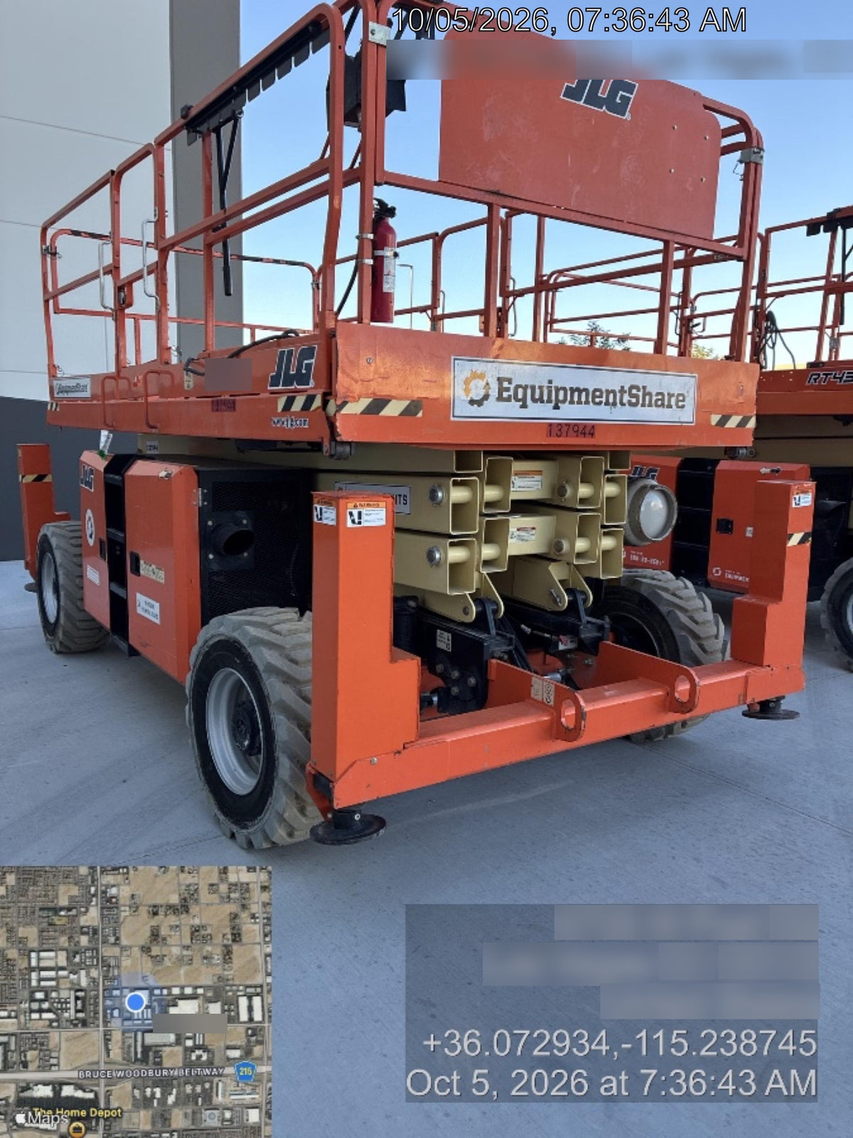 2021 JLG 330LRT