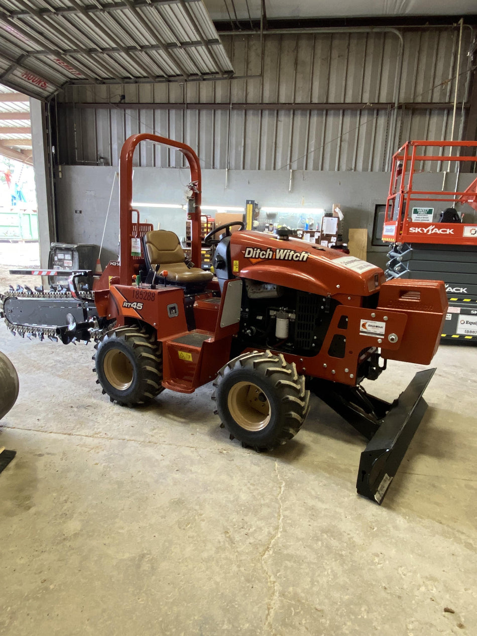 2021 DITCH WITCH RT45A
