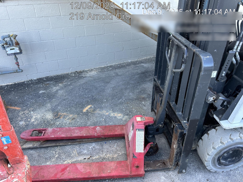 2022 DAYTON 5500 lb Pallet Jack