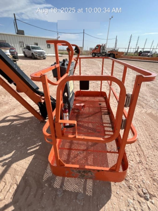 2019 JLG 600AJ