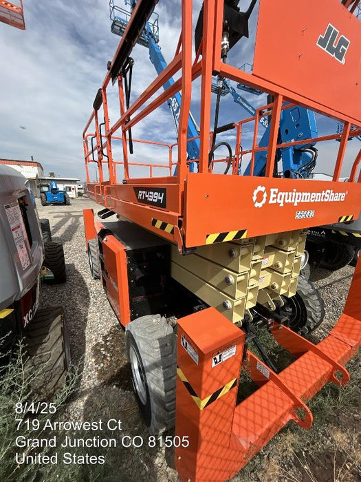 2025 JLG RT4394