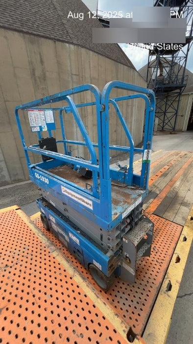 2019 Genie GS-1930 Fixed rails with chain Entry