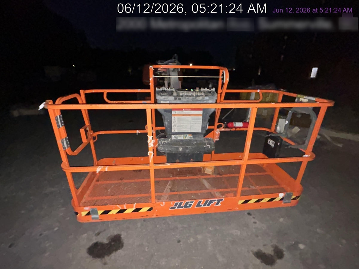 2022 JLG 660SJ