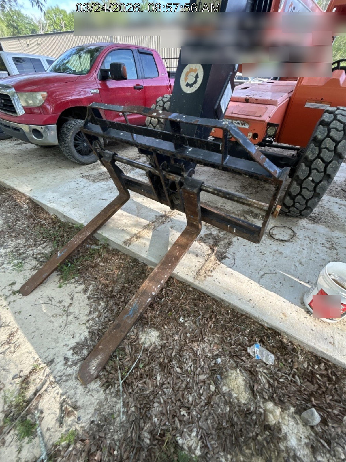 2020 SKYTRAK 8042