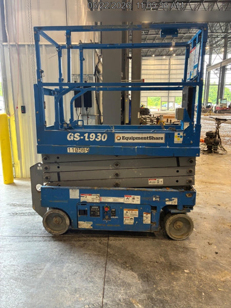 2020 Genie GS-1930 Solid Non Marking Tires, Beacon, Folding rails with half height swing gate