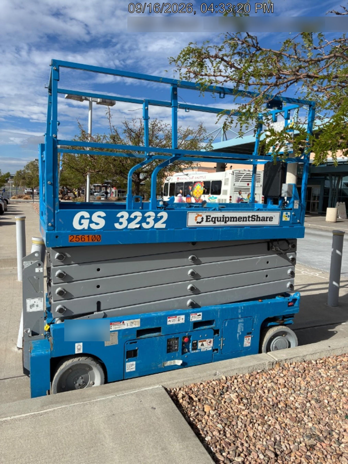 2022 GENIE GS-3232
