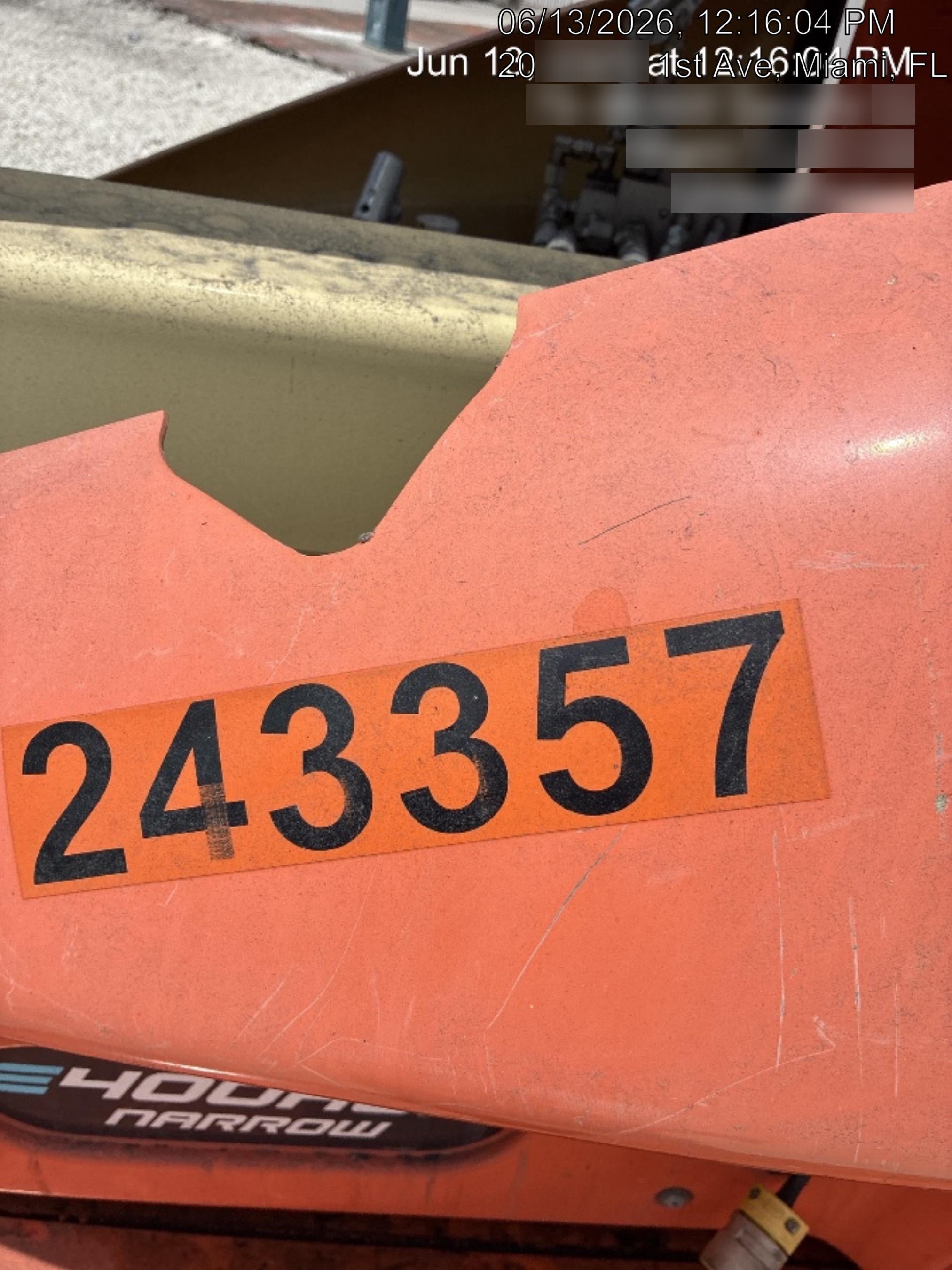 2022 JLG E400AJP Narrow