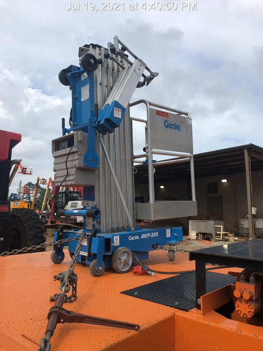 2019 GENIE AWP-30S