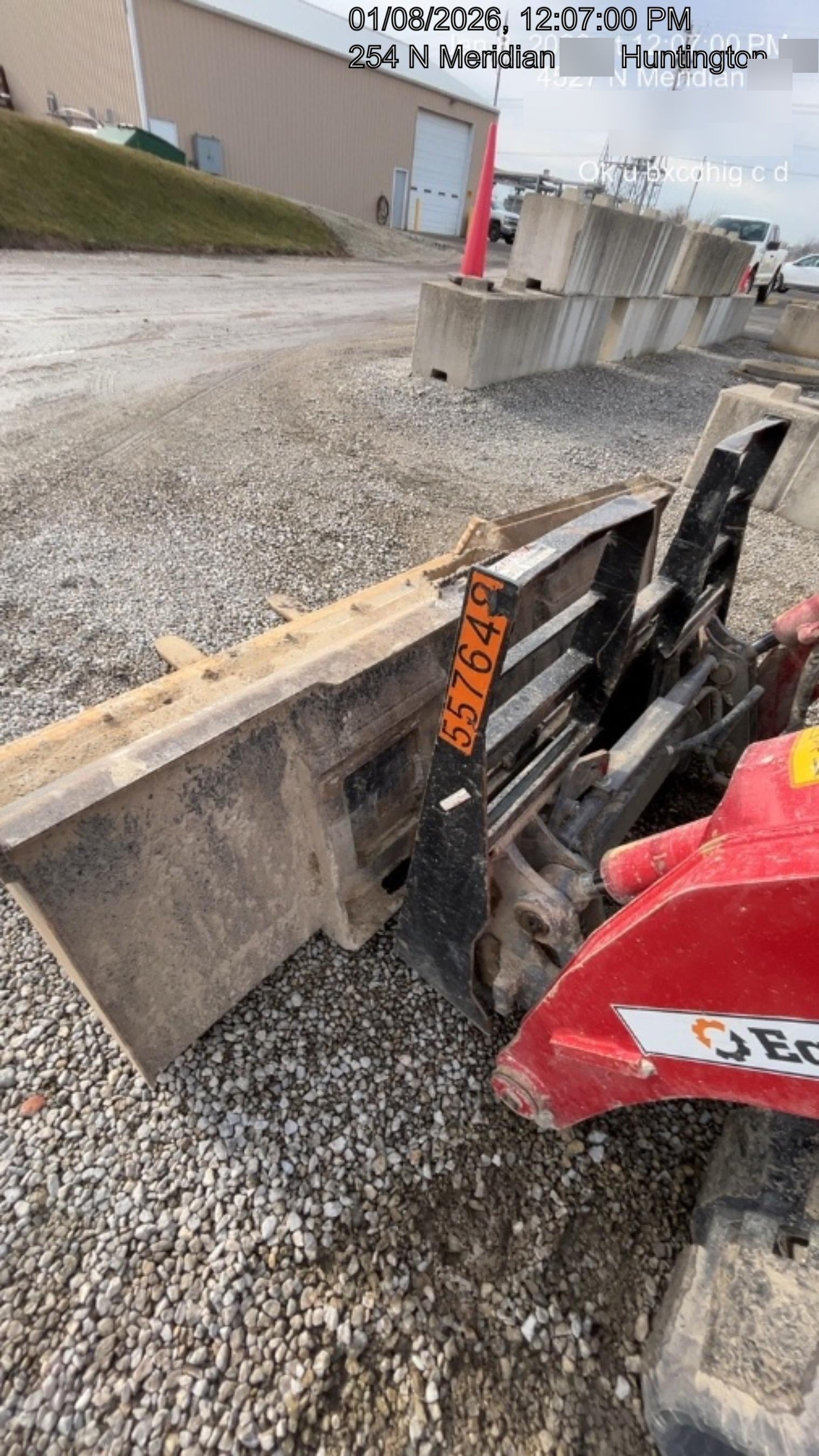 2025 ARROW MATERIAL HANDLING 24" Pallet Fork Frame