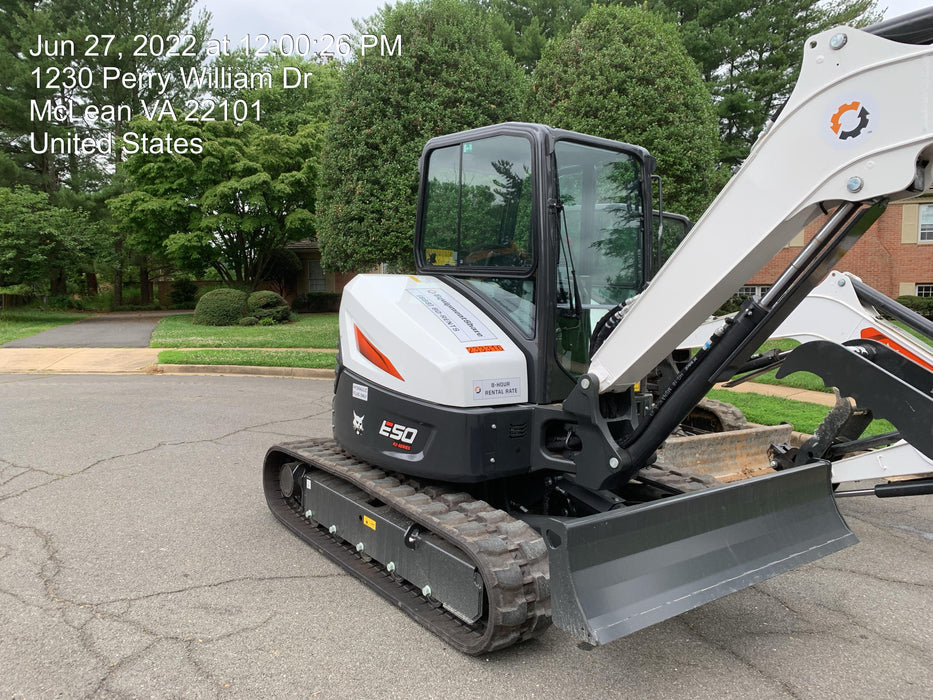 2022 Bobcat E50 Cab/Heat/Air, Rubber Tracks, Manual QC, Hydraulic Thumb