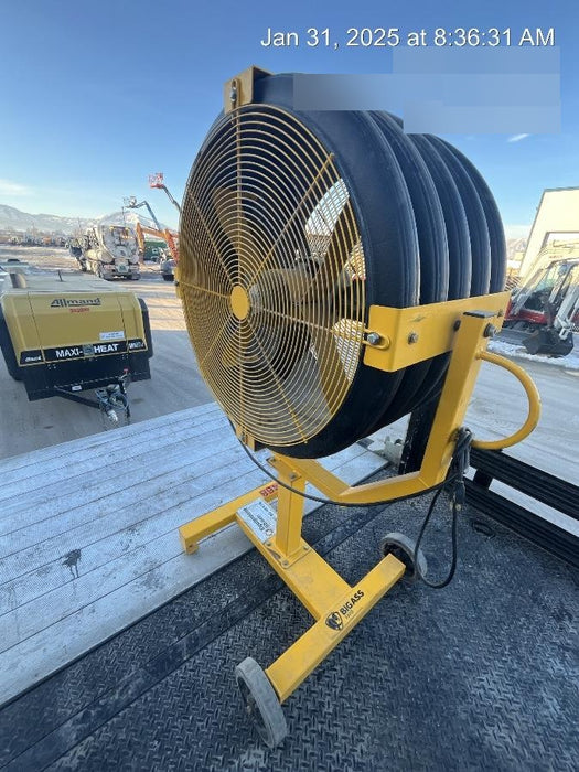 2022 BIG ASS FANS Yellow Jacket