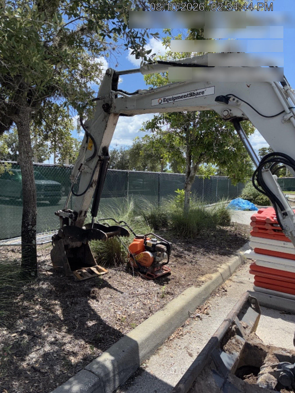 2023 TAKEUCHI TB250-2R