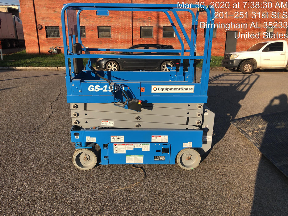 2019 Genie GS-1930 Fixed Rails with Chain Entry