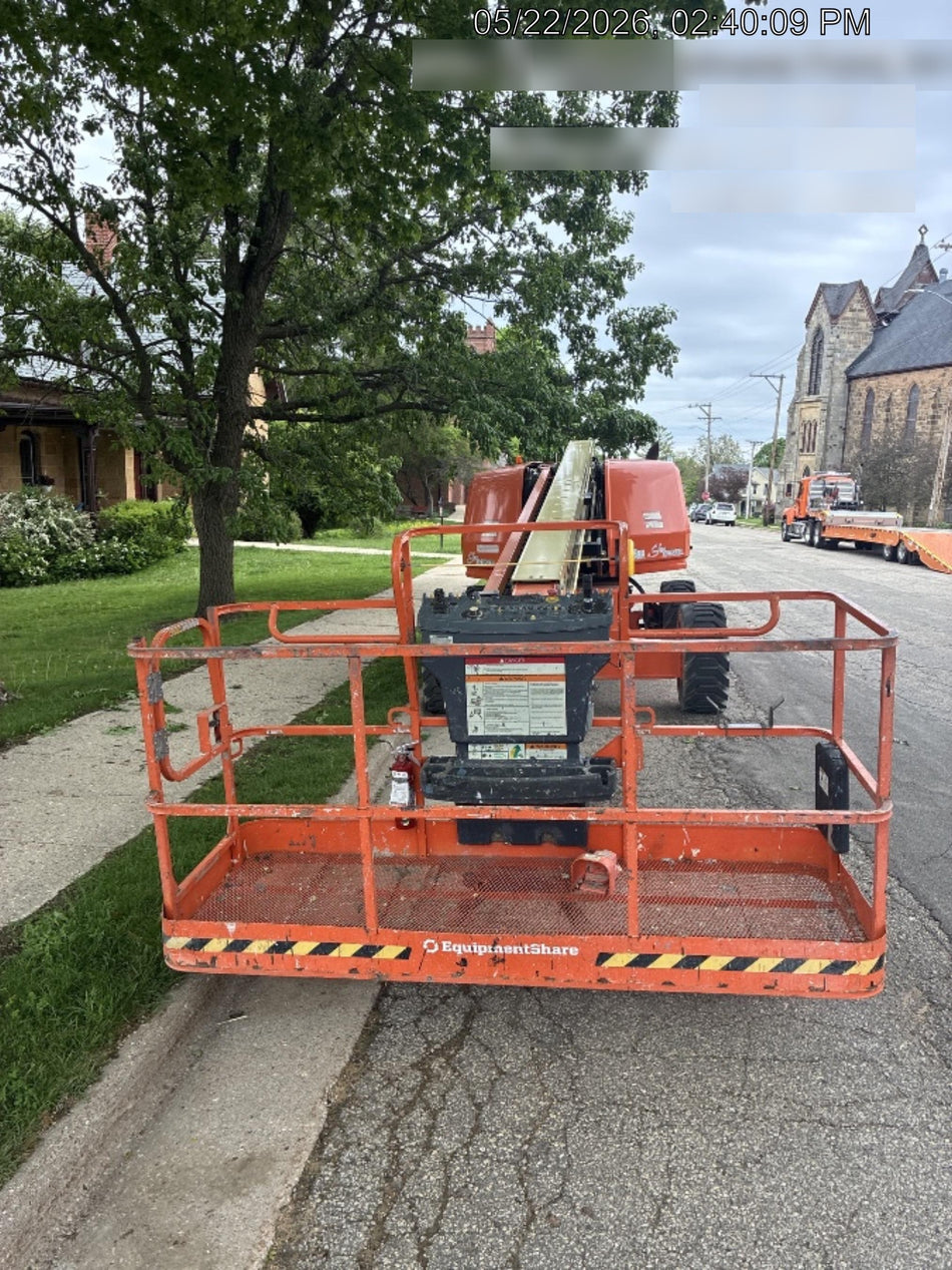 2022 JLG 600S